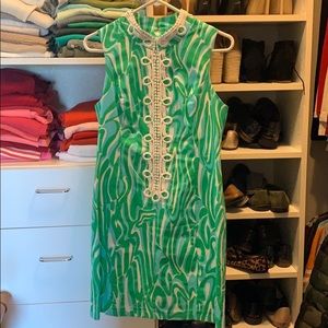 Like NEW Lilly Pulitzer shift Dress size 10